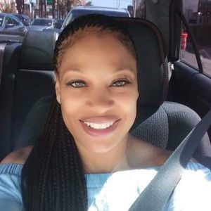 Meet your Posher, Yolanda